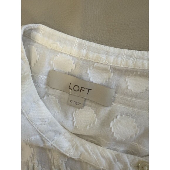 LOFT Tunic Career Top Blouse Sz XL Lightweight Soft Embroidered Polka Dot White - Picture 6 of 8
